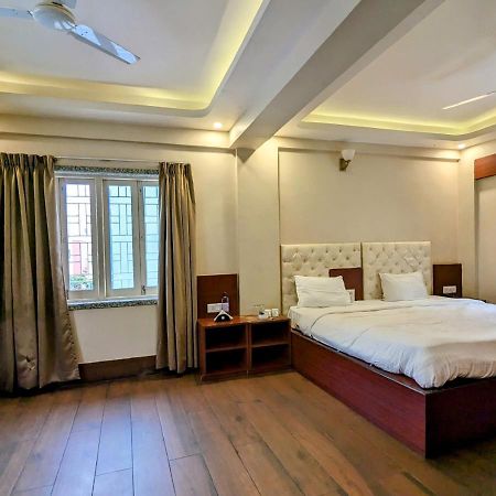 The Aster Enclave Hotel Calcutta Eksteriør billede