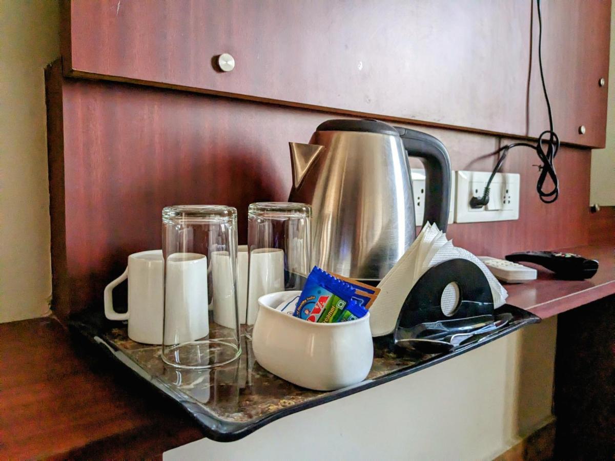 The Aster Enclave Hotel Calcutta Eksteriør billede