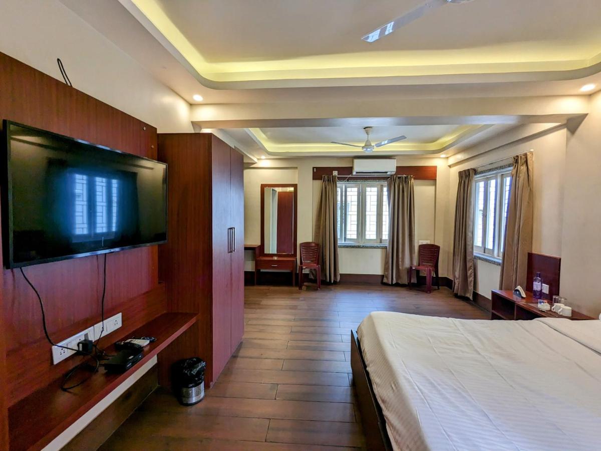 The Aster Enclave Hotel Calcutta Eksteriør billede