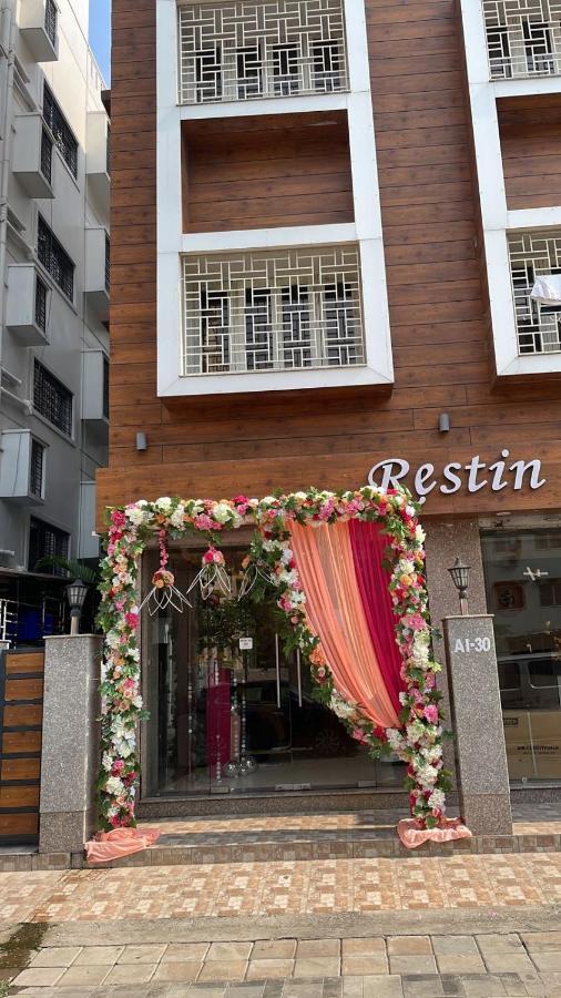 The Aster Enclave Hotel Calcutta Eksteriør billede