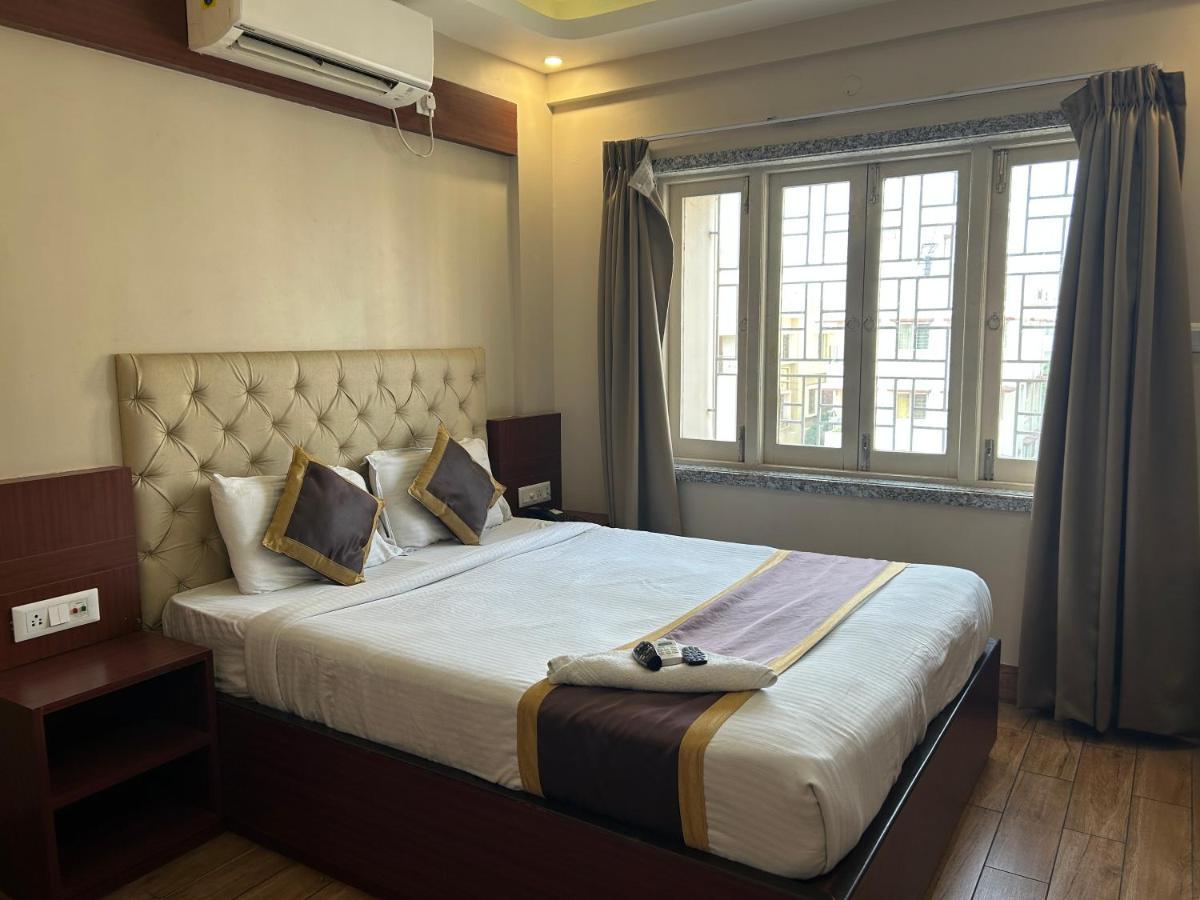 The Aster Enclave Hotel Calcutta Eksteriør billede