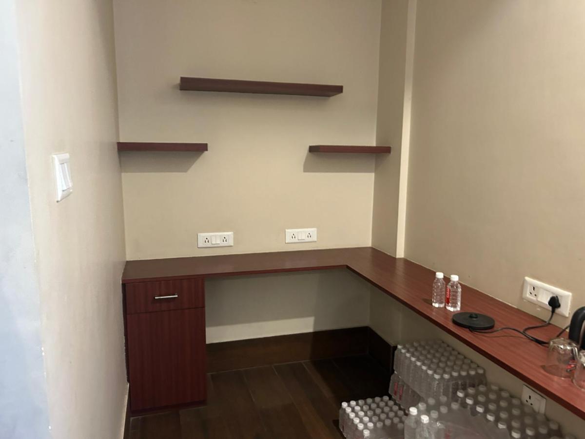 The Aster Enclave Hotel Calcutta Eksteriør billede